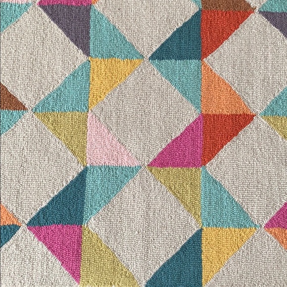 Meet your Posher, Katie - Picture 1 of 2